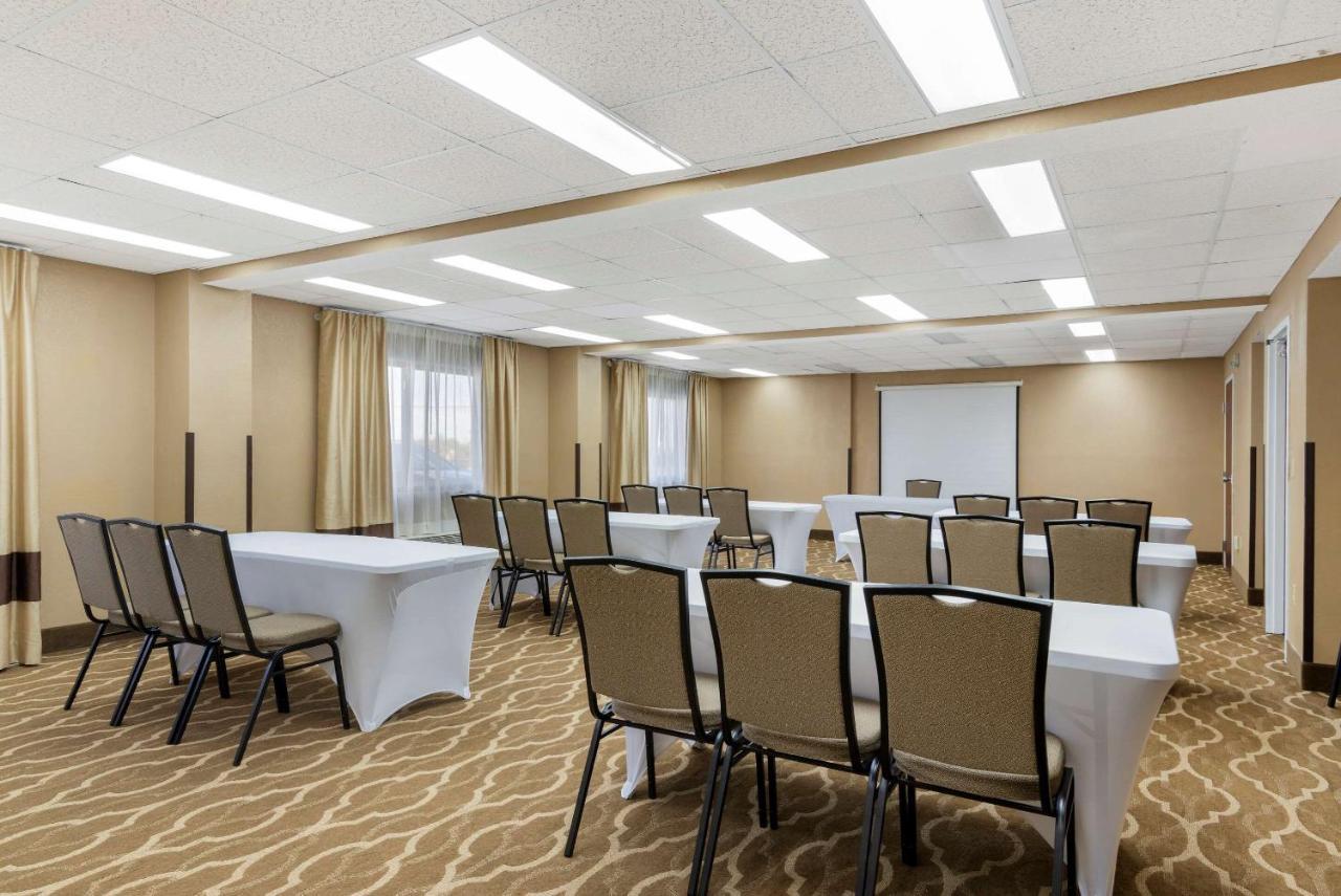 Comfort Inn & Suites - Near Robins Air Force Base Main Gate Warner Robins Esterno foto
